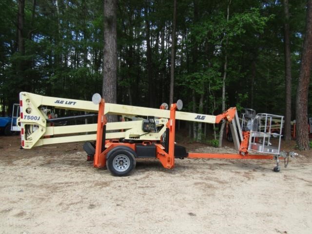 2019 JLG T500J-3