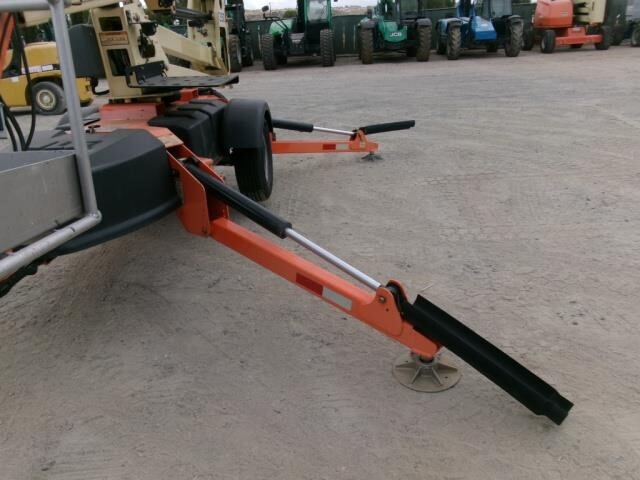 2019 JLG T350-23
