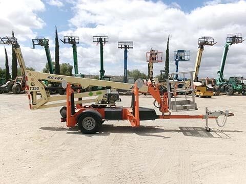 2019 JLG T350-4