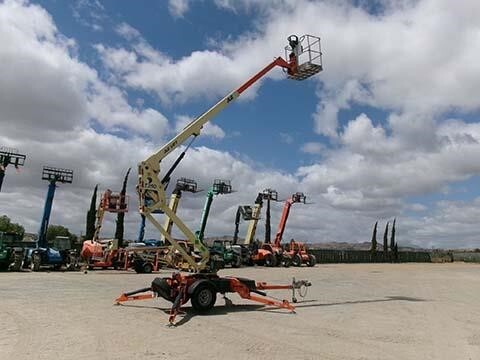 2019 JLG T350-24