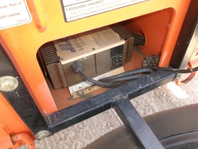 2019 JLG T350-12