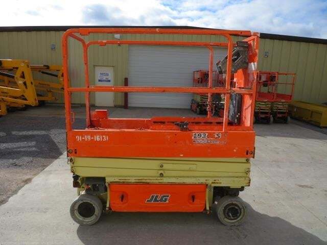 2016 JLG 1930ES