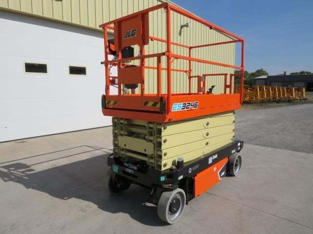 2026 JLG 3246-8