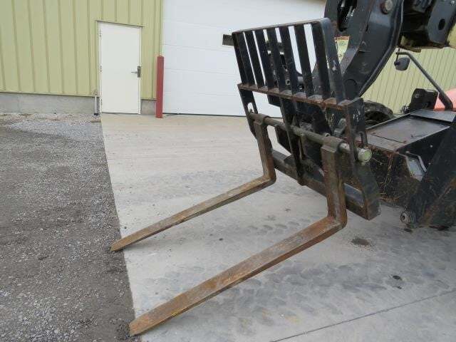 2017 JLG 1055-15