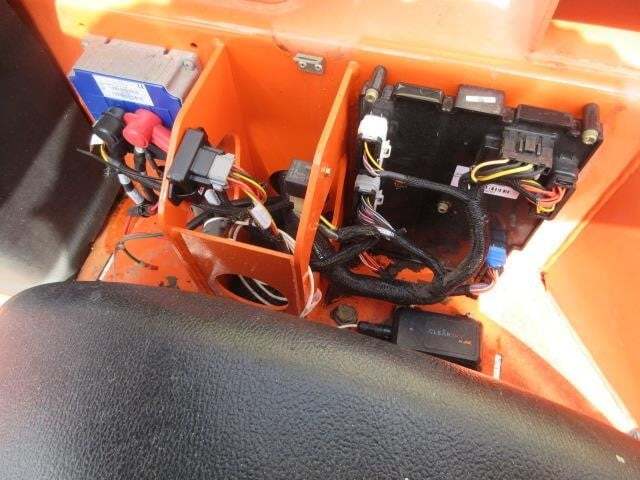 2018 JLG T350-16