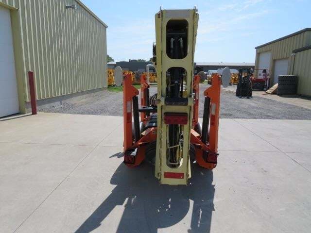 2018 JLG T350-7