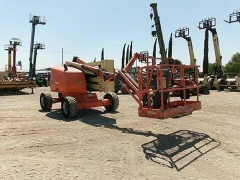 2020 JLG 450AJ-3