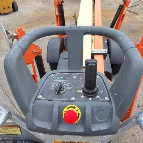 2018 JLG T350-14