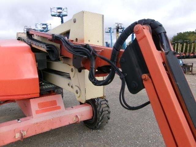 2017 JLG 450AJ-9