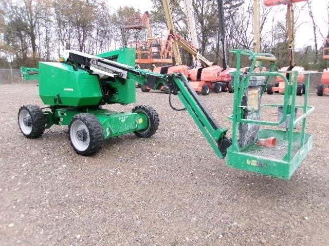 2017 JLG H340AJ-2