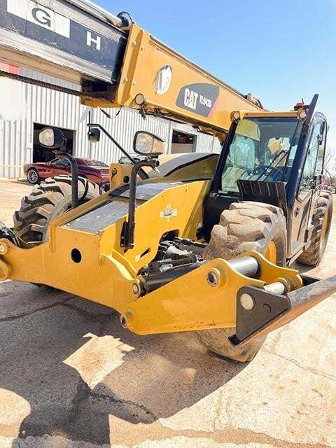 2019 CAT TL943D-8