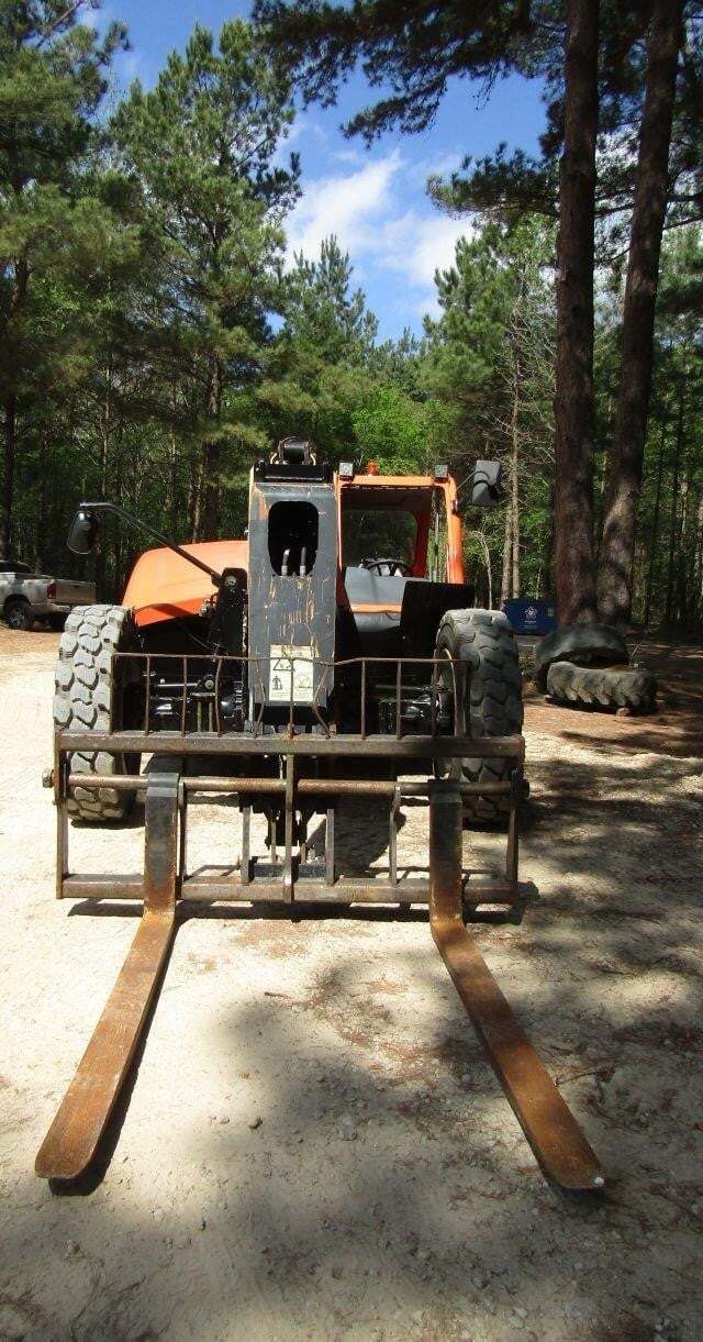 2019 JLG 943-15