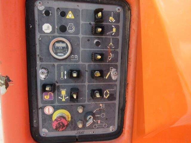2014 JLG E450AJ-20