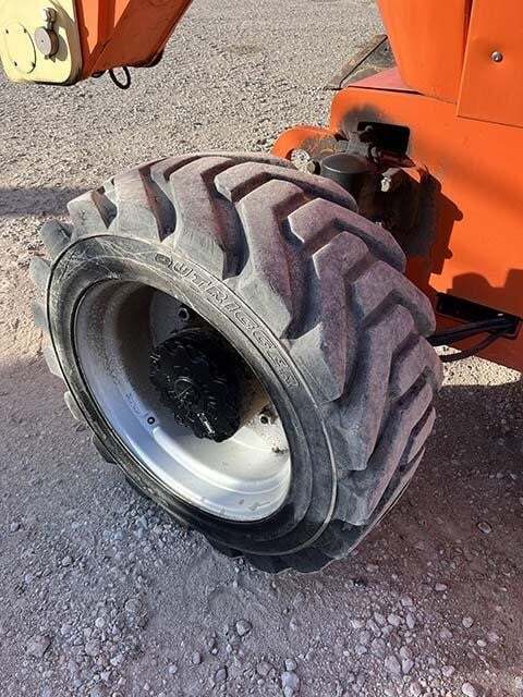 2018 JLG 800AJ-12