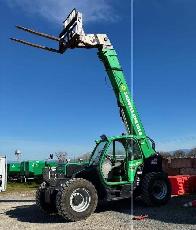 2017 JLG 1644