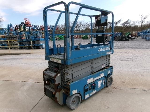 2018 Genie GS-1930