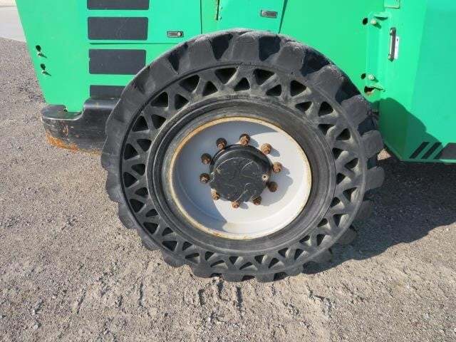 2016 JLG 6042-12