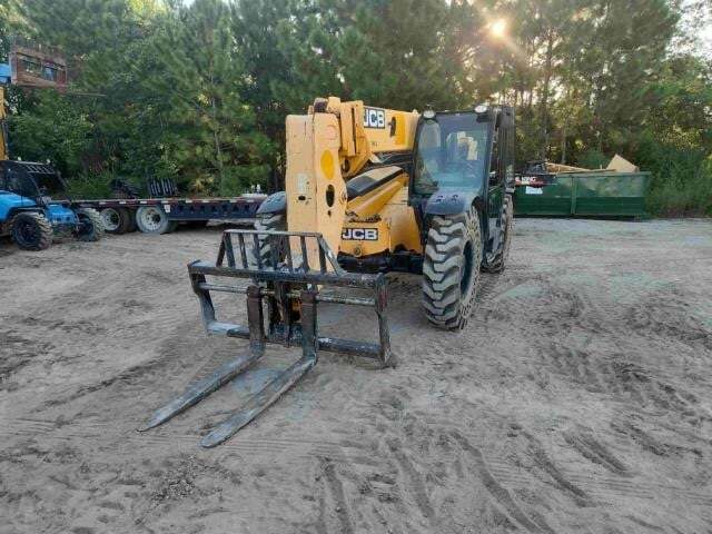 2019 JCB 507-42