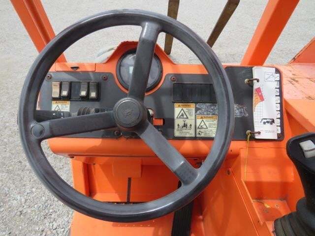 2016 JLG 6042-17