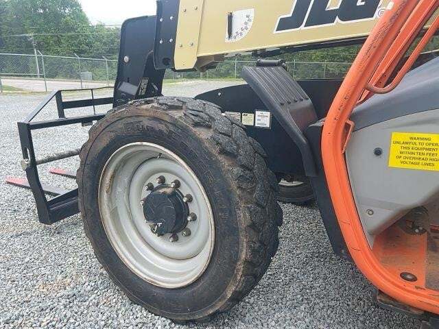 2018 JLG 742-9
