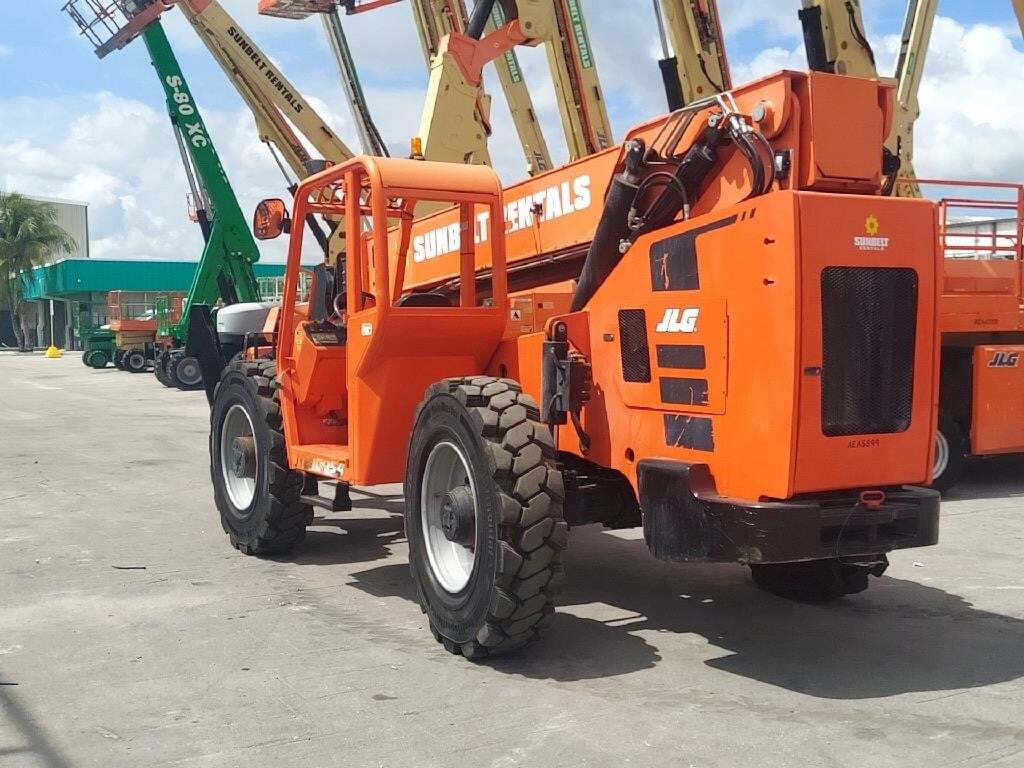 2019 SkyTrak 10054-10