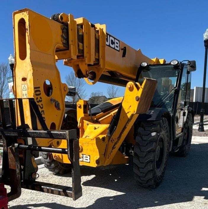 2021 JCB 510-56