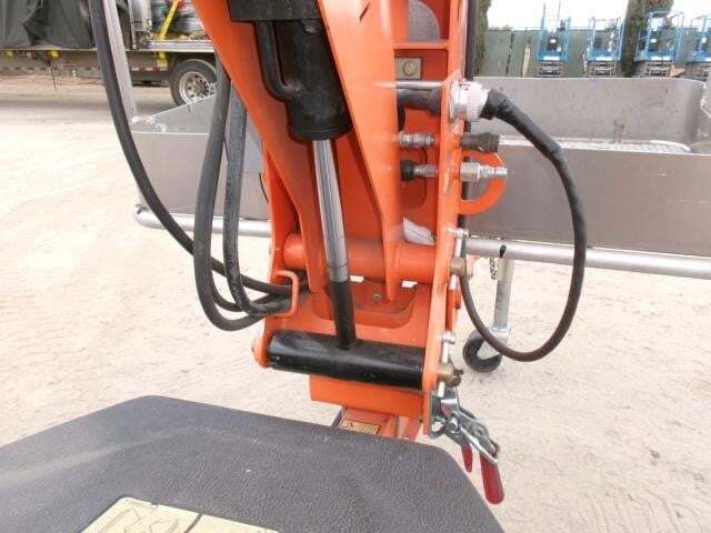 2019 JLG T350-14