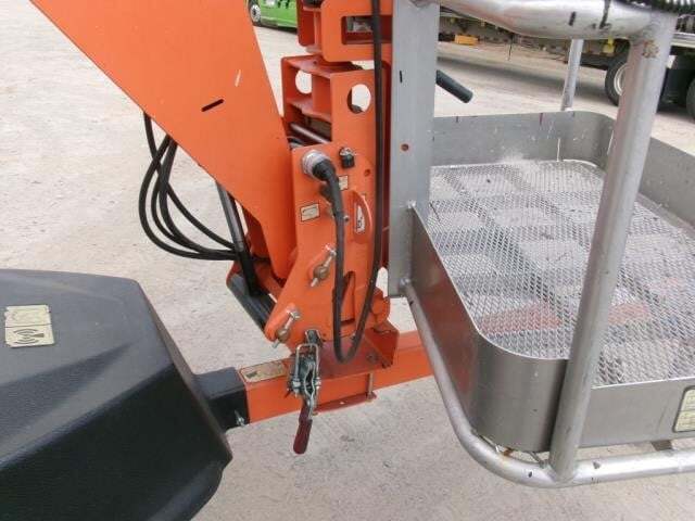 2019 JLG T350-15
