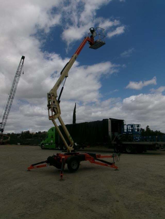 2019 JLG T350-21