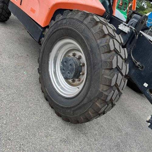 2019 JLG 1055-7