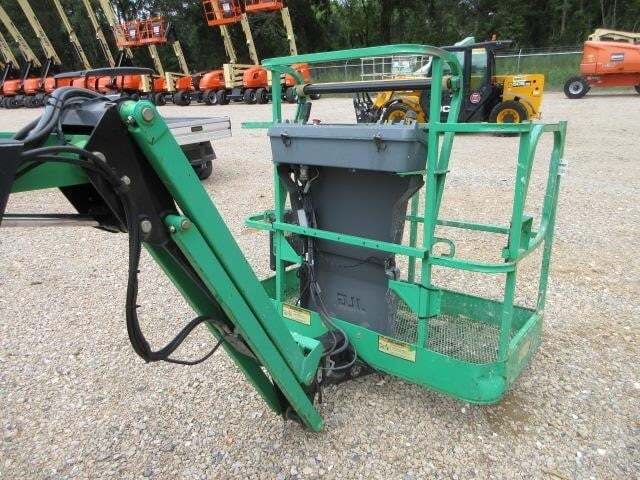2017 JLG 340AJ-6