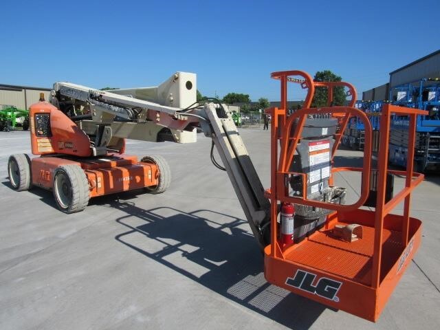 2013 JLG E450AJ-4