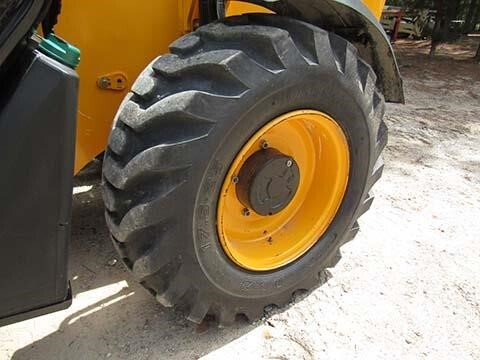 2017 JCB 510-56-7