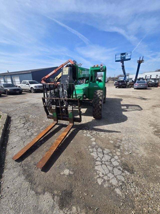 2016 SkyTrak 8042