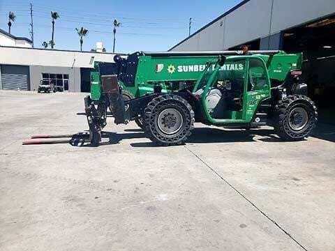 2017 JLG 1255