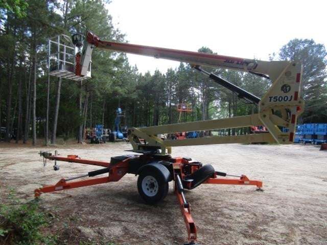 2019 JLG T500J-13