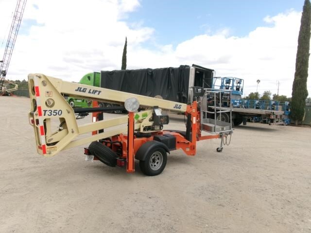 2019 JLG T350-5