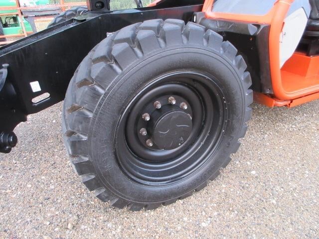 2016 JLG 1255-8