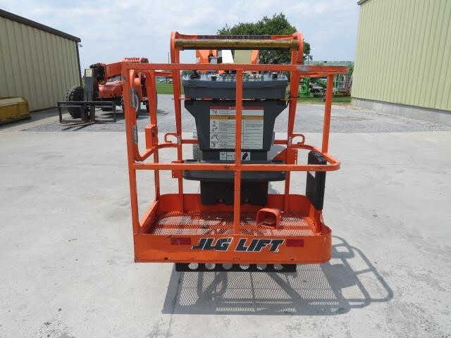 2018 JLG E300AJP-3