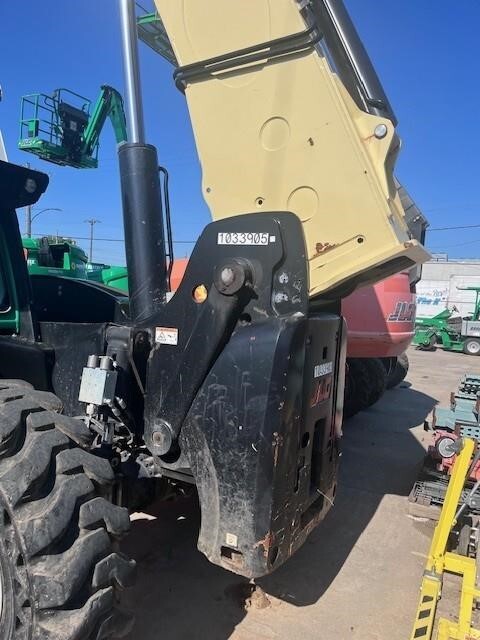 2017 JLG 1255-8