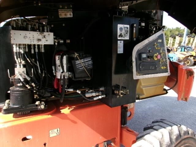 2016 JLG 400S-18