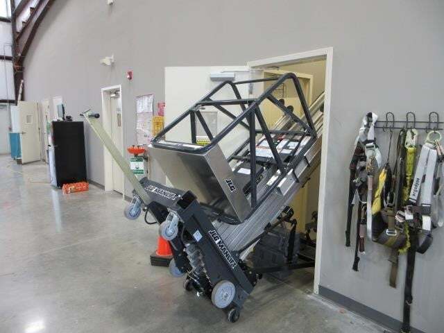 2026 JLG 38AM-29