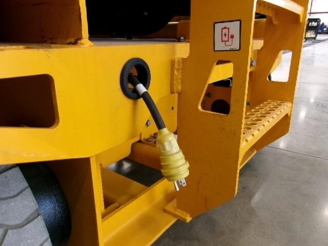 2023 JCB S4550E-13