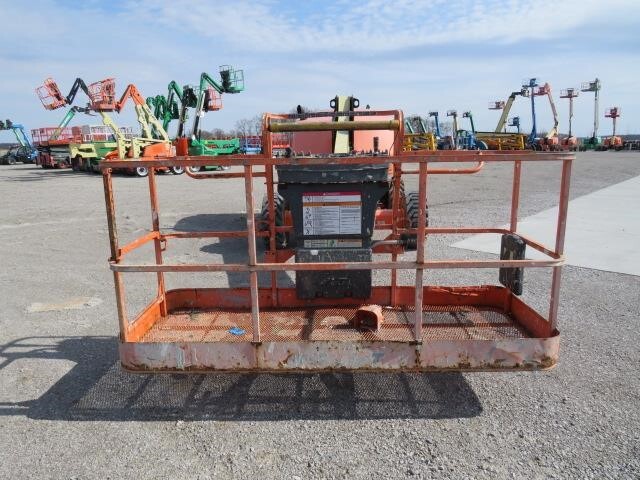 2017 JLG 400S-3