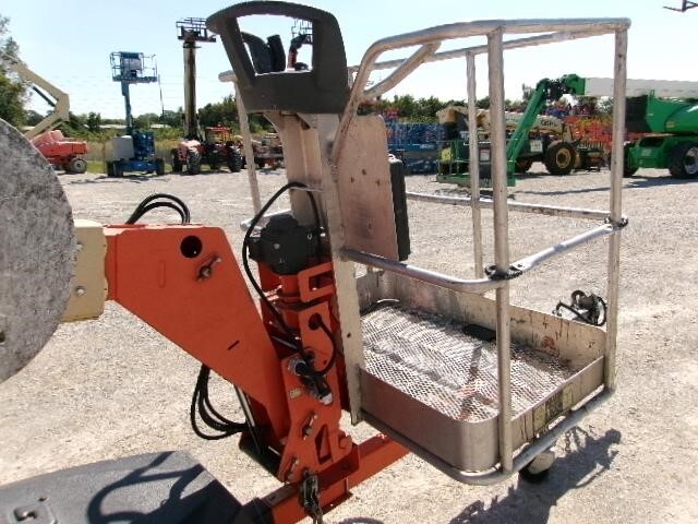 2018 JLG T350-9