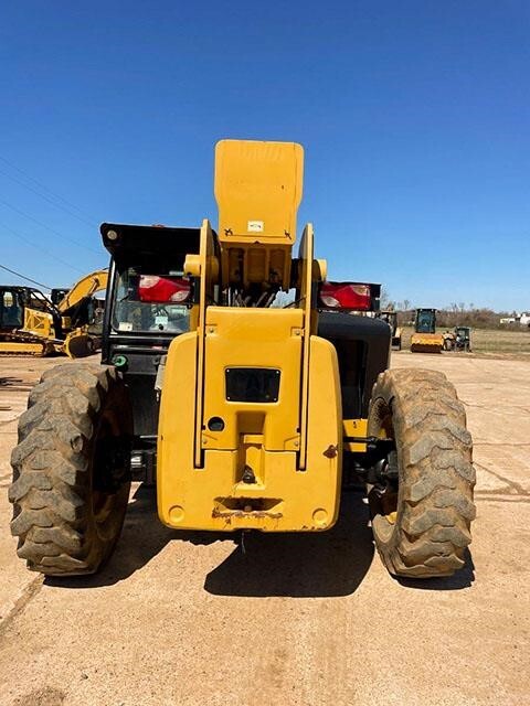 2019 CAT TL943D-3