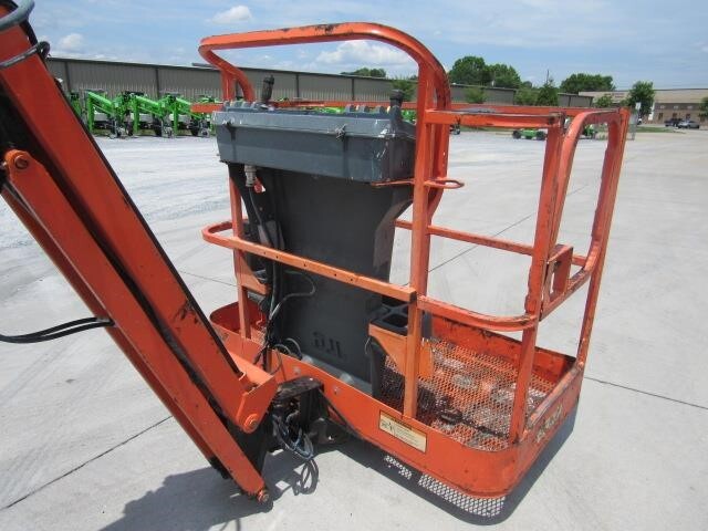 2014 JLG E450AJ-10