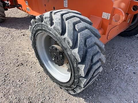 2018 JLG 800AJ-9
