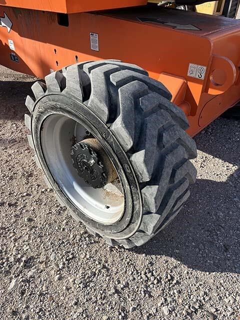2018 JLG 800AJ-11