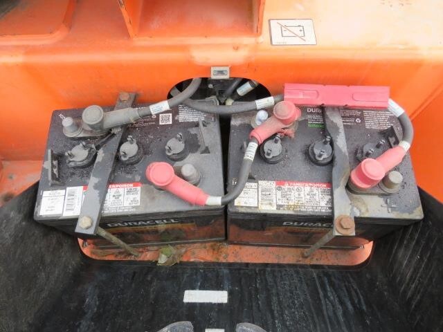 2019 JLG T350-12